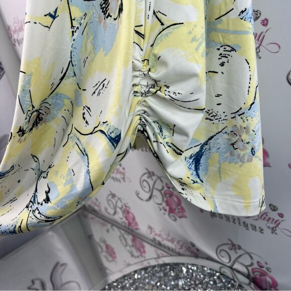 Be true to you tank top flowy Chic Floral Cowl Neck Blouse - Yellow and Blue - Picture 4 of 13